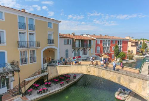 In the heart of Port Grimaud, beautiful 1 bedroom flat for 2 persons.