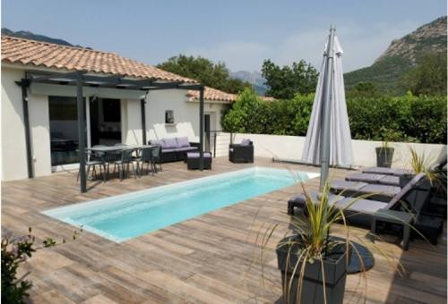 This villa with private salt water swimming pool, in a small and quiet...