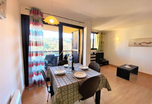 Flat for 4 people, in a residence with swimming pool - Porticcio