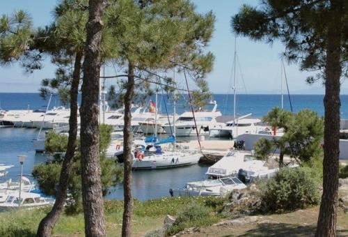 In The Navy Of Sant&#39;ambroggio About 500 Meters From The Beach.