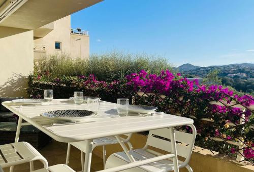 Apartment on the ground floor with a nice terrace