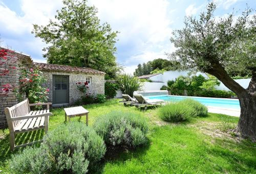 Charmantes Haus mit Pool.