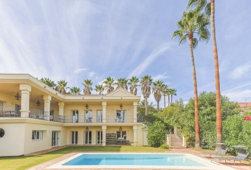 Sotogrande (8p) with pool at Costa Del Sol