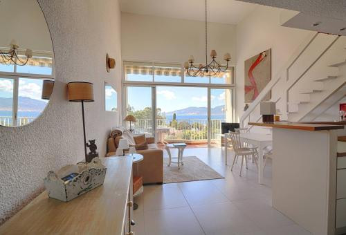 PORTICCIO (2A) - Duplex apartment near the sea Apartment - approximately 45m2...