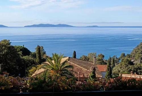 Apartment 3 bedroom Rayol-canadel-sur-mer