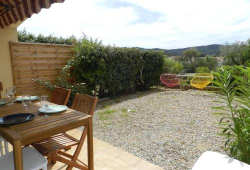 Bormes les Mimosas (83) - La Favière -BRISE MARINE
Appartement - 25 m²...
