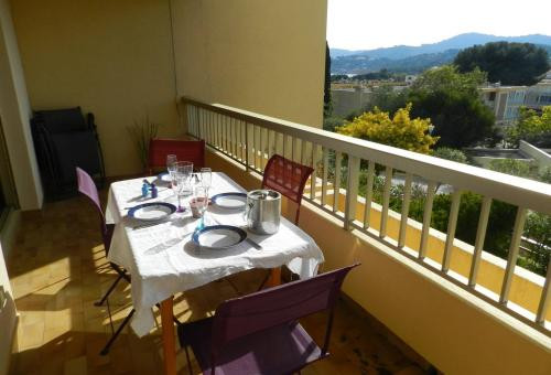 Bormes les Mimosas (83) - La Favière -BRISE MARINE
Appartement - 30 m²...